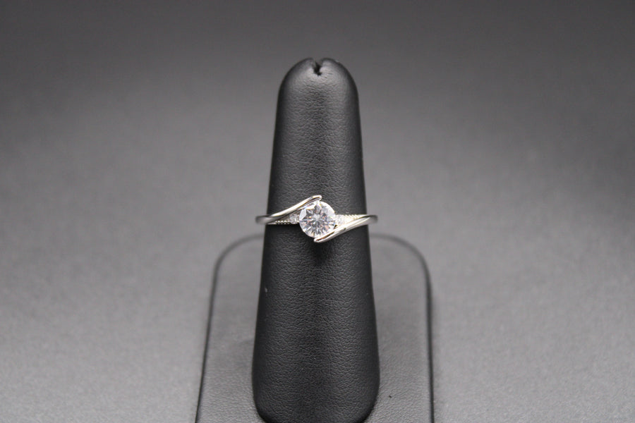 Sterling Silver Round Cut CZ Wedge Ring